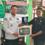 APDESI Kabupaten Pringsewu Menerima Penghargaan Berupa Plakat dan Golden Award Dari IWO- I Kabupaten Pringsewu