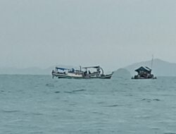 Belasan Perahu TI Selam Ilegal Beroperasi Leluasa di Pantai Matras