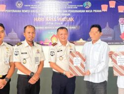 Hari Raya Waisak, Dua Warga Binaan Lapas Narkotika Karang Intan Terima Remisi Khusus