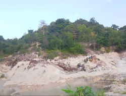 Bukit Sambong Hancur Lebur Dihajar Penambangan Pasir, Pekerja Sebut Punya Bos Asun 